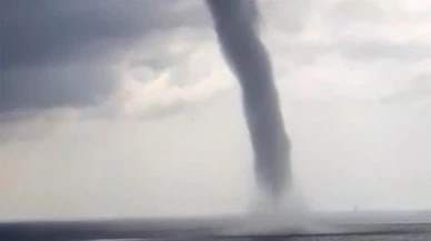 Antalya'da sahile 200 metre mesafede dev hortum