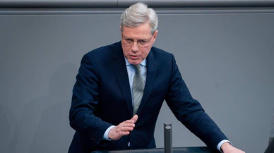 Almanya'dan Rum kesimine sert tepki