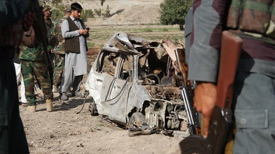Afganistan'da bomba yüklü araçla saldırı: 15 ölü