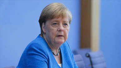 Merkel'den Karabağ çağrısı