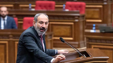 Nikol Paşinyan Dışişleri Bakanı Zohrab Mnatsakanyan'ı görevden aldı