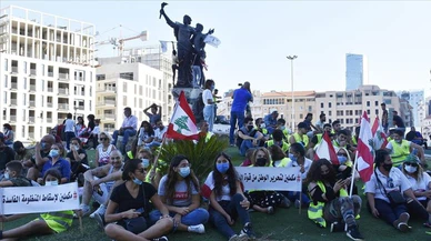 Lübnan'da göstericiler 17 Ekim protestolarının birinci yılında yine sokaklarda
