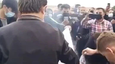 ABD'nin verdiği yardımları yaktılar