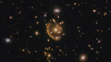 Hubble'dan yeni galaksi keşfi