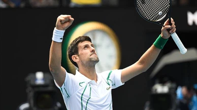 Sırp raket Novak Djokovic, Avustralya'da gözaltına alındı