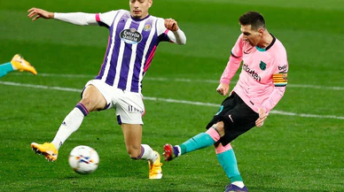 Barcelona, Messi'nin takımda kalması için Agüero'yu transfer etmek istiyor