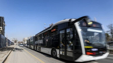 Yüzde 100 elektrikli ve yerli metrobüsün tanıtımı Ankara'da yapıldı