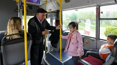 İstanbul'da 65 yaş üzeri ücretsiz toplu taşıma devam edecek mi?