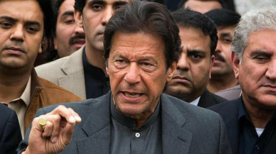 Pakistan Başbakanı İmran Han koronavirüse yakalandı