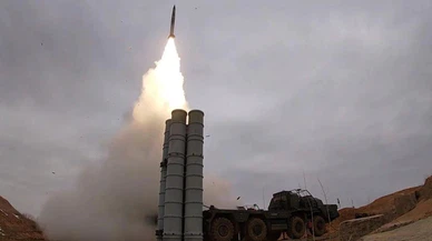 Rusya, Türkiye'nin de sahip olduğu S-400'leri test etti