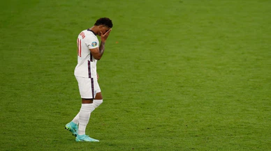 İngiliz futbolcu Marcus Rashford, EURO 2020 finali sonrası maruz kaldığı ırkçı saldırılara cevap verdi