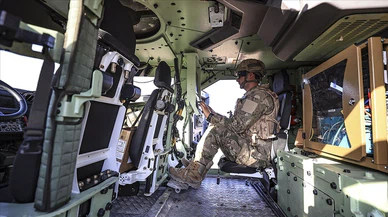 Yenilikçi teknolojilerle donatılan 'geleceğin askeri' göreve hazır