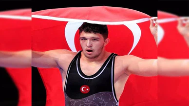 Dünya Gençler Güreş Şampiyonası'nda Muhammed Hamza Bakır altın madalya kazandı