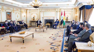 CHP heyeti Erbil'de IKBY Başbakanı Barzani ile görüştü