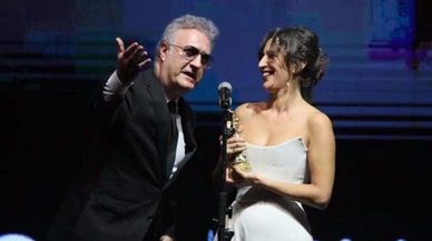 Karadağlı, "Ödülünü vermiş olmam beni kadın düşmanı mı yapıyor?