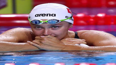 Milli yüzücü Viktoria Zeynep Güneş'ten tarihi başarı