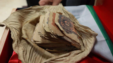 Filistinli aile Osmanlı askerinin para çıkınını 106 yıl sonra Türkiye'ye teslim etti