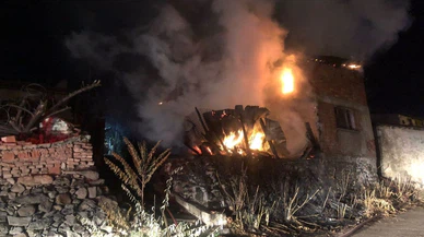 Ankara'da gecekonduda tüp patladı: 2 yaralı