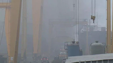 İstanbul Tuzla'da gemi yangını