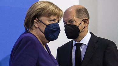 Almanya'daki koalisyonda son engel de aşıldı