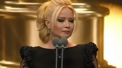 Müge Anlı'nın mutluluk gözyaşları! Ödül töreninde duygu dolu anlar