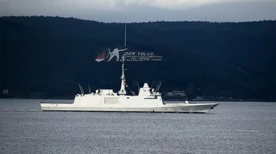 Fransız askeri gemisi, Çanakkale Boğazı'ndan geçti