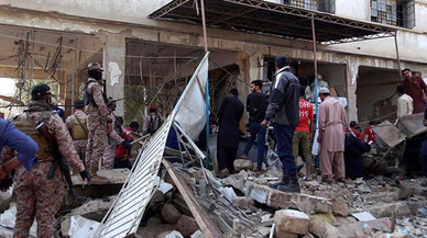 Pakistan’da korkunç patlama! Ölü sayısı arttı