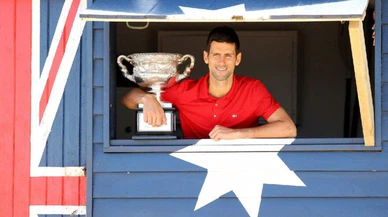 Aşısız Novak Djokovic 'Tibbi muafiyet' vetosu sonrası sınır dışı edildi! Baba Djokovic: Sokaklara döküleceğiz