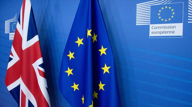 İngiltere 'Kuzey İrlanda Protokolü' üzerinden AB'yi yine tehdit etti