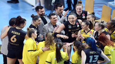 VakıfBank: 3 - Eczacıbaşı Dynavit: 0