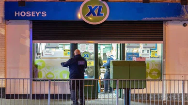 İrlanda'da maaşını alabilmek için ölüyü postaneye götürdüler