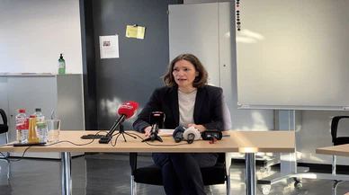 Alman Bakan Spiegel, Hanau'da ırkçı terör saldırısı mağdurlarını ziyaret etti