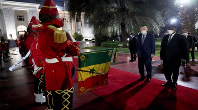 Cumhurbaşkanı Erdoğan Senegal Cumhurbaşkanı Sall tarafından resmi törenle karşılandı