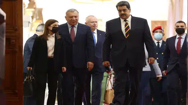 NYT: ABD heyeti, Ukrayna bağlamında Putin'i daha da yalnızlaştırmak için Venezuela'ya gitti