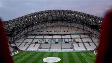 UEFA'dan Olimpik Marsilya'ya Ermenistan yanlısı pankart nedeniyle ceza