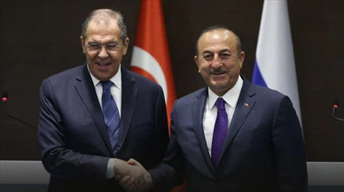 Rusya Dışişleri Bakanı Sergey Lavrov, Antalya'ya geldi