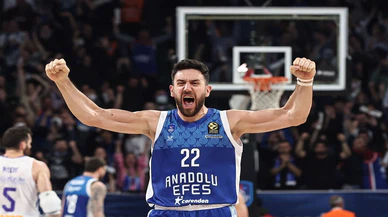 Anadolu Efes: 93 - Real Madrid: 90