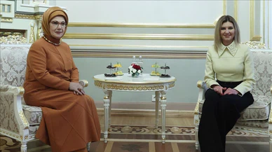 Ukrayna'nın yetim çocuklarına Türkiye'nin kapısı 'First Lady' diplomasisiyle açıldı