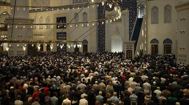 Ramazan ayının ilk teravihi yarın kılınacak