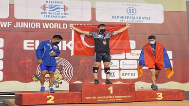 Milli halterci Yusuf Fehmi Genç'ten 3 madalya