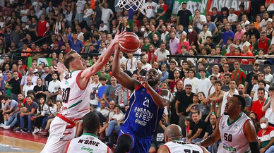 Pınar Karşıyaka seride 1-1 eşitliği yakaladı