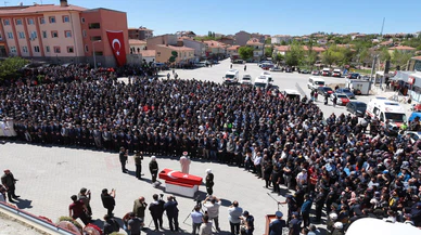 Şehit İstihkam Uzman Çavuş Erbaşı memleketi Aksaray'da son yolculuğuna uğurlandı