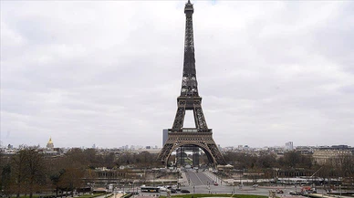 New York Times, Fransa'nın Haiti'den alınan haraçlarla Paris'i inşa ettiğini iddia etti