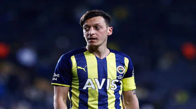 Mesut Özil: "Fenerbahçe'den başka bir takımda kariyerimi noktalamayacağım"