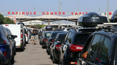 Gurbetçiler yıllık izinlerini geçirmek için baba ocağına geliyor