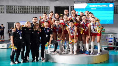 Finalde İtalya'ya 3-1 kaybeden Kadın Milli Voleybol Takımı, gümüş madalya elde etti