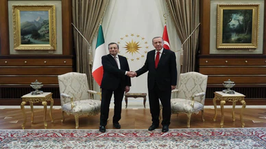 Cumhurbaşkanı Erdoğan, İtalya Başbakanı Draghi'yi resmi törenle karşıladı