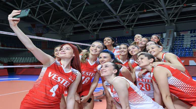 A Milli Kadın Voleybol Takımı, basın mensuplarıyla buluştu