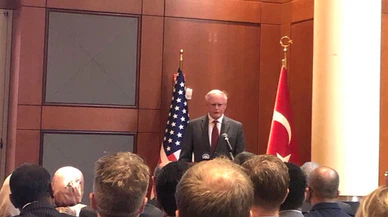 Eski ABD Büyükelçisi Jeffrey, 15 Temmuz'u "FETÖ'nün NATO üyesine saldırısı" olarak niteledi