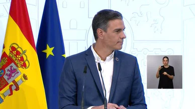 İspanya Başbakanı Pedro Sanchez’ten enerji krizine karşı “kravatları çıkarın” önerisi